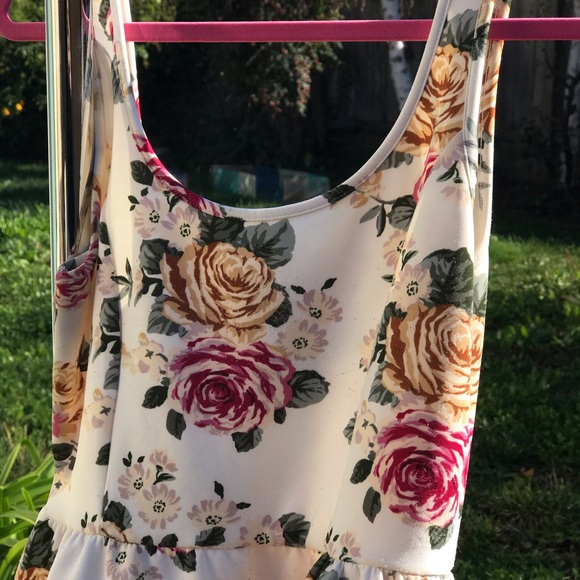 Off-white floral dress - Picture 3 of 5